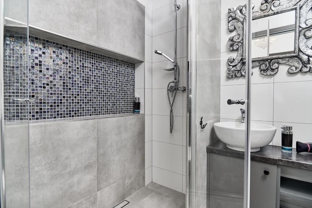 Komfort W Sercu Miasta Wrocław Extérieur photo